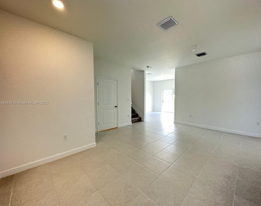 29021 Sw 162nd Ct - Photo Thumbnail 7