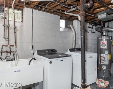 820 E 5th Street - Photo Thumbnail 20