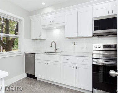 820 E 5th Street - Photo Thumbnail 17