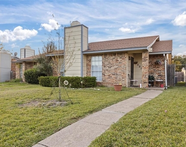 1501 Abilene Drive - Photo Thumbnail 1