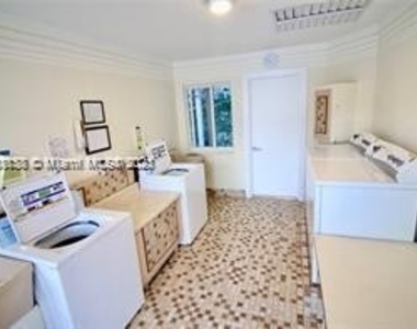 10190 Collins Ave - Photo Thumbnail 13