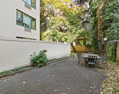 435 East 76th Street - Photo Thumbnail 7