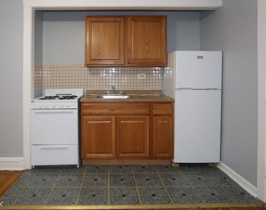 4604 N. Beacon, Unit C-4 - Photo Thumbnail 2