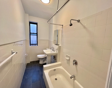 566 West 162nd Street - Photo Thumbnail 4