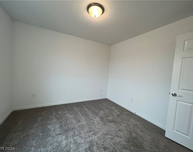 5872 Aurora Gold Avenue - Photo Thumbnail 58