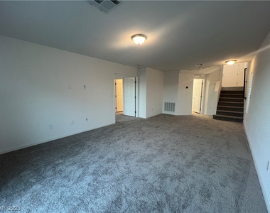 5872 Aurora Gold Avenue - Photo Thumbnail 30