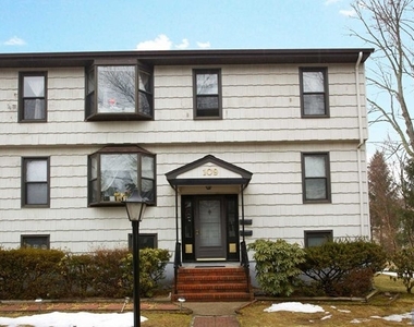 109 Sanial Avenue - Photo Thumbnail 0