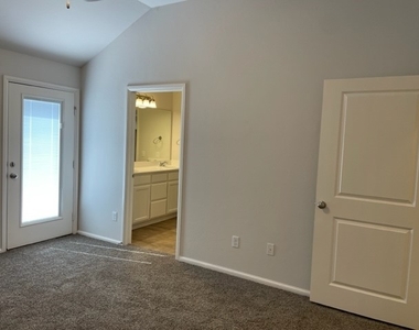 640 Marlin Court - Photo Thumbnail 6