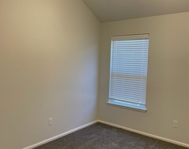 640 Marlin Court - Photo Thumbnail 11