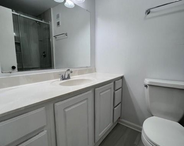 401 Wynnes Ridge Circle Se - Photo Thumbnail 16