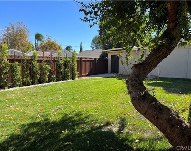 5754 Fallbrook Avenue - Photo Thumbnail 24