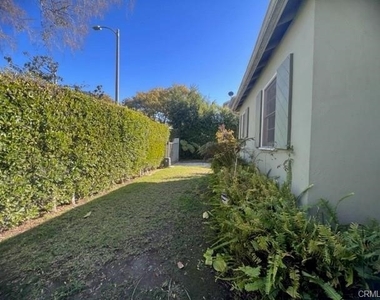 3939 Wade Street - Photo Thumbnail 17