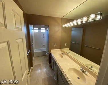 11090 Bandon Dunes Court - Photo Thumbnail 22