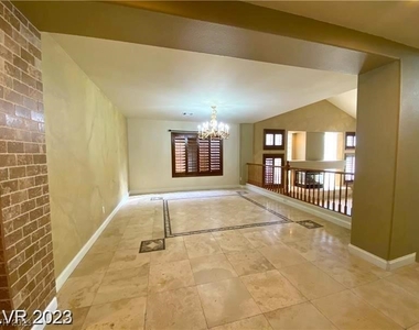 11090 Bandon Dunes Court - Photo Thumbnail 4