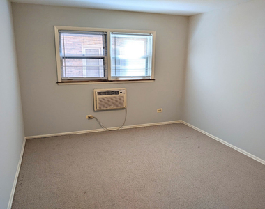 541 Hinman Ave - Photo Thumbnail 2