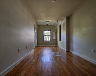 1249 Jefferson Avenue - Photo Thumbnail 5