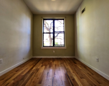 1249 Jefferson Avenue - Photo Thumbnail 4