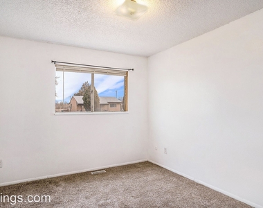 2317 Cheyenne Ave - Photo Thumbnail 6