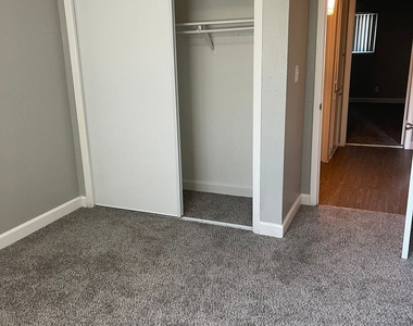 2760 Corabel Lane - Photo Thumbnail 2