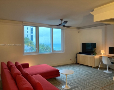 2301 Collins Ave - Photo Thumbnail 2