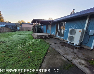 21335 Sw Regal Lane - Photo Thumbnail 2