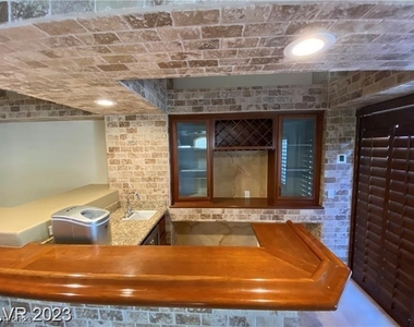 11090 Bandon Dunes Court - Photo Thumbnail 32