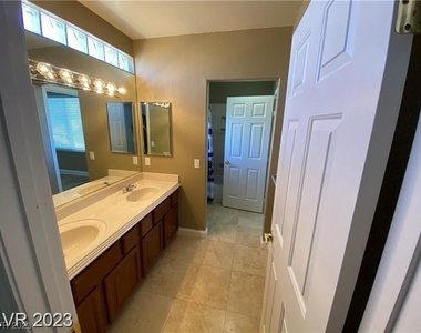 11090 Bandon Dunes Court - Photo Thumbnail 25