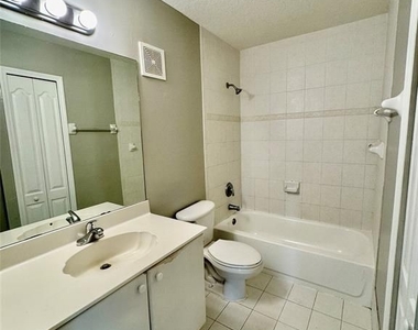 4425 Sw 160th Ave - Photo Thumbnail 13