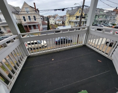 Chester Place, Yonkers - Photo Thumbnail 2