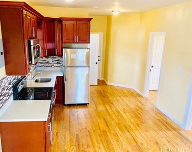 99 Beach 31st Street - Photo Thumbnail 1