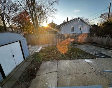 44 Harding Ave - Photo Thumbnail 14