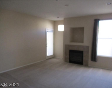 5855 Valley Drive - Photo Thumbnail 4