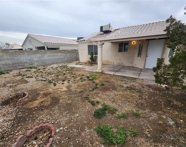 8236 Carmen Boulevard - Photo Thumbnail 28