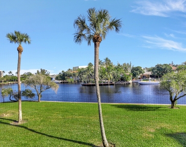 13 Royal Palm Way - Photo Thumbnail 32