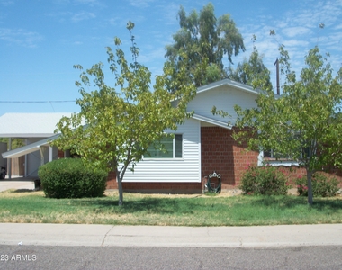 3938 W Marlette Avenue - Photo Thumbnail 1