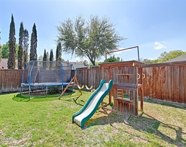 17910 Carrollwood Drive - Photo Thumbnail 34