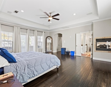 4936 Milam Street - Photo Thumbnail 17