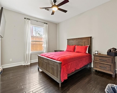 4936 Milam Street - Photo Thumbnail 8