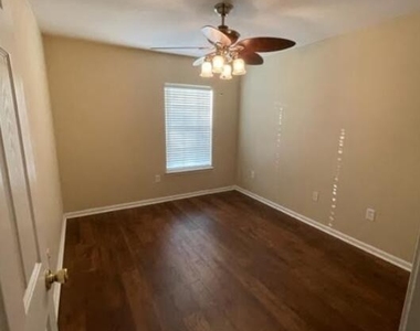 11043 E Castlemain Circle - Photo Thumbnail 31