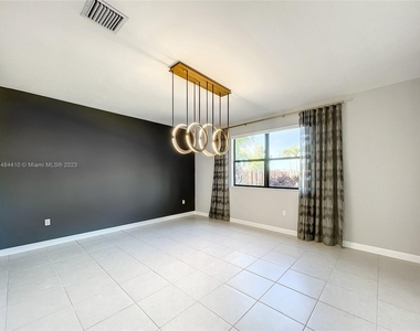 22764 Sw 131st Pl - Photo Thumbnail 12