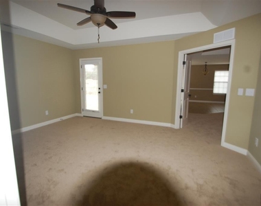 101 Vineland Parkway - Photo Thumbnail 15