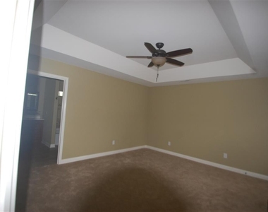 101 Vineland Parkway - Photo Thumbnail 10