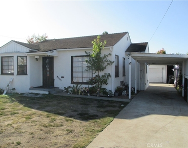 424 E Arbor Vitae Street - Photo Thumbnail 11