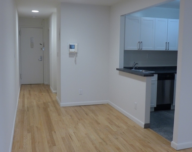 77 5th Avenue - Photo Thumbnail 2