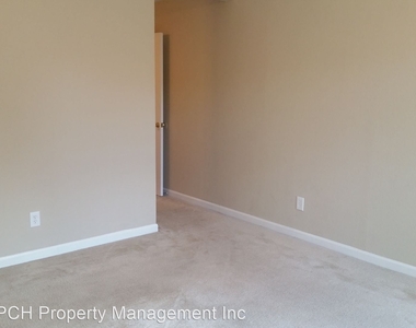 349 Hemphill Way - Photo Thumbnail 11