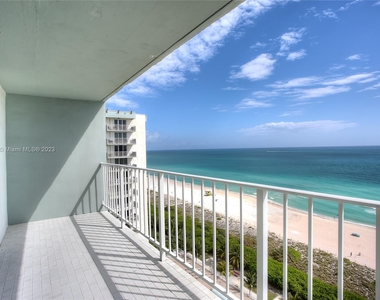 5701 Collins Ave - Photo Thumbnail 0