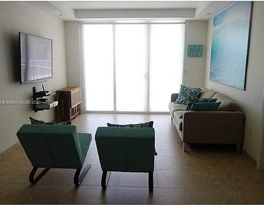 5701 Collins Ave - Photo Thumbnail 4