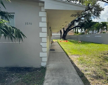 3970 Sw 58th St - Photo Thumbnail 0