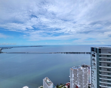 1425 Brickell Ave - Photo Thumbnail 37