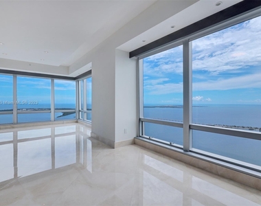 1425 Brickell Ave - Photo Thumbnail 49